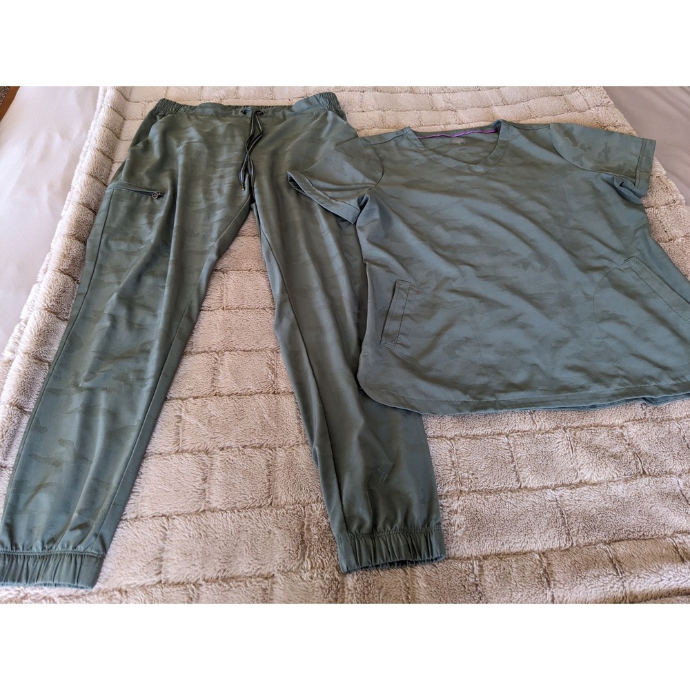 Healing Hands Purple Label Joy Camo Scrub Set Olive Green V-Neck Jogger Large